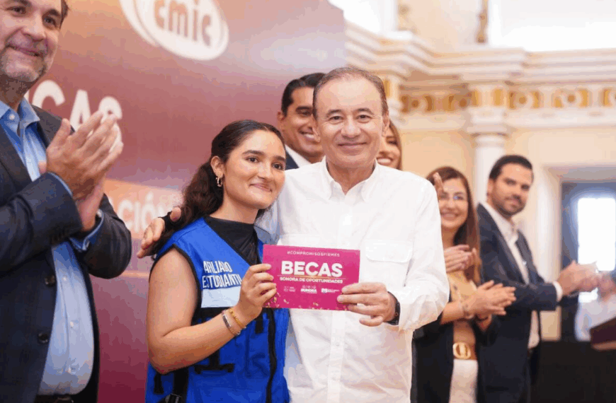 Sonora aumentará presupuesto histórico para becas 2026