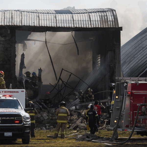 Identifican a las 10 Víctimas Mortales de la Caída de Avioneta en las Inmediaciones del Aeropuerto de Toluca