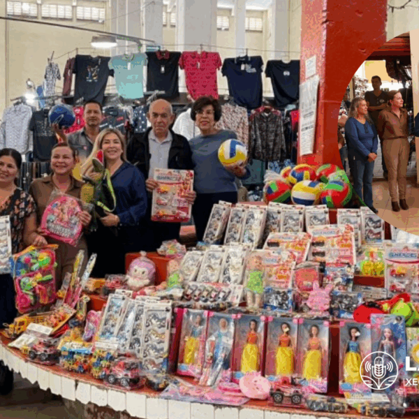 Comerciantes del Mercado Municipal se Suman al Juguetón Navideño 2025 con Donación de Juguetes