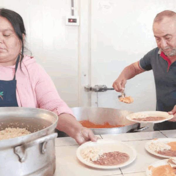 Ola de Migrantes en la Costa: Comedor «El Migrante» Pide Apoyo ante Aumento de Necesidad