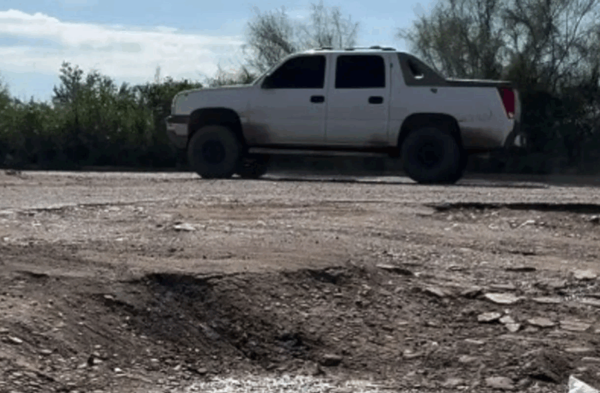 Riesgo en la Entrada a Navojoa: Ayuntamiento Gestiona Rehabilitación de Periférico Destrozado