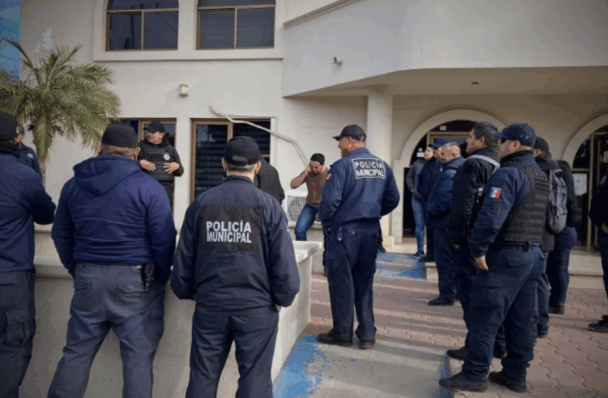 «Salario Justo Ya»: Policías de Etchojoa Protestan por Incremento Salarial Incumplido