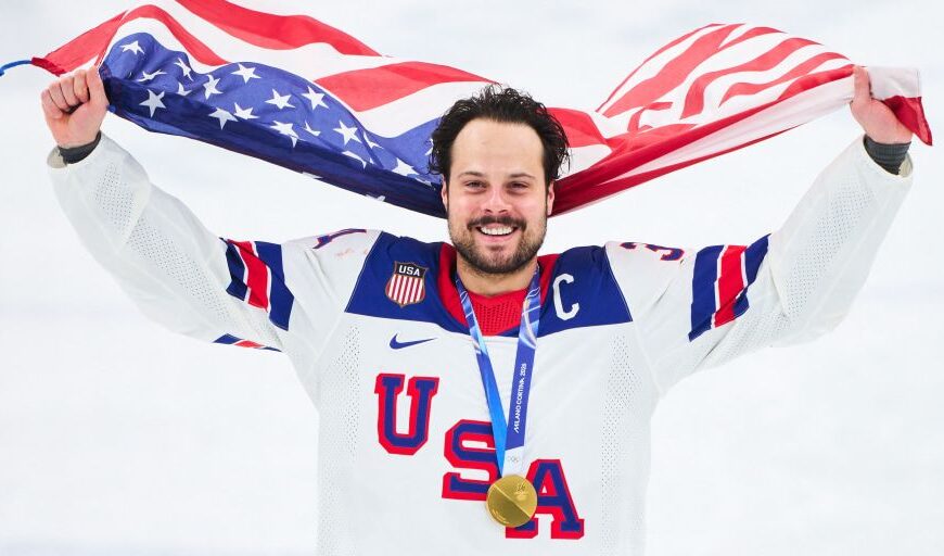 Con sangre sonorense, Auston Matthews gana el oro olímpico