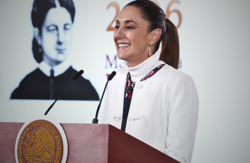Sheinbaum presenta estrategia «Jóvenes Transformando México» con beca para un millón de universitarios