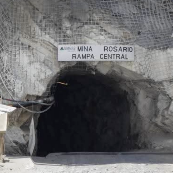 Cuatro mineros atrapados en Sinaloa tras colapso de presa de jales; activan operativo de rescate