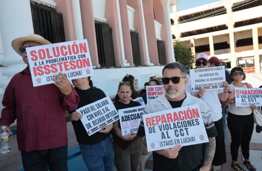 Staus realiza cierre simbólico del Poder Judicial en Hermosillo para exigir atención a sus demandas