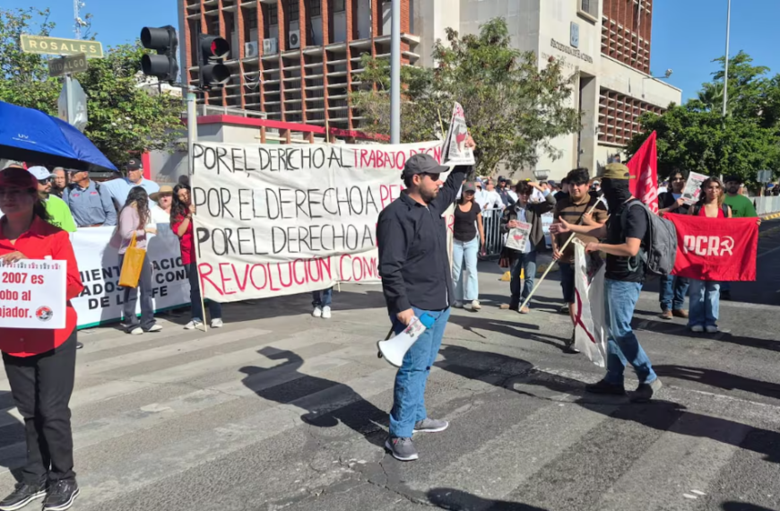 25 mil trabajadores participan en desfile del Día del Trabajo en Hermosillo