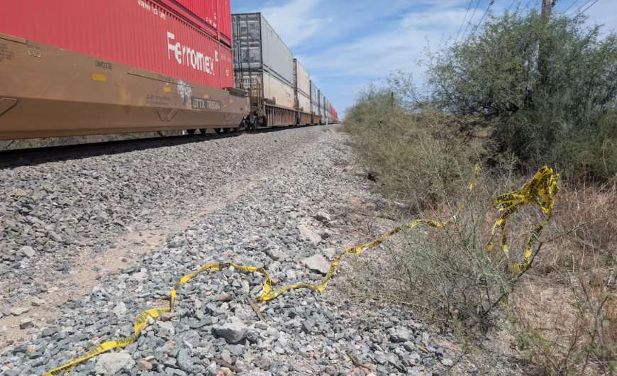 Localizan cuerpo sin vida de un hombre junto a las vías del tren en Hermosillo