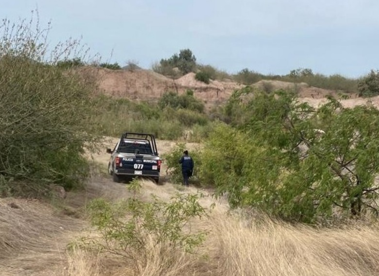 Encuentran dos cuerpos atados y abandonados cerca de Estación Corral en Cajeme
