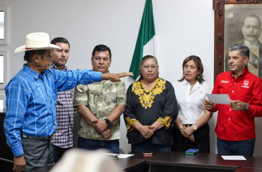Toma protesta Beto Vázquez a nuevo titular de Asuntos Indígenas de Huatabampo