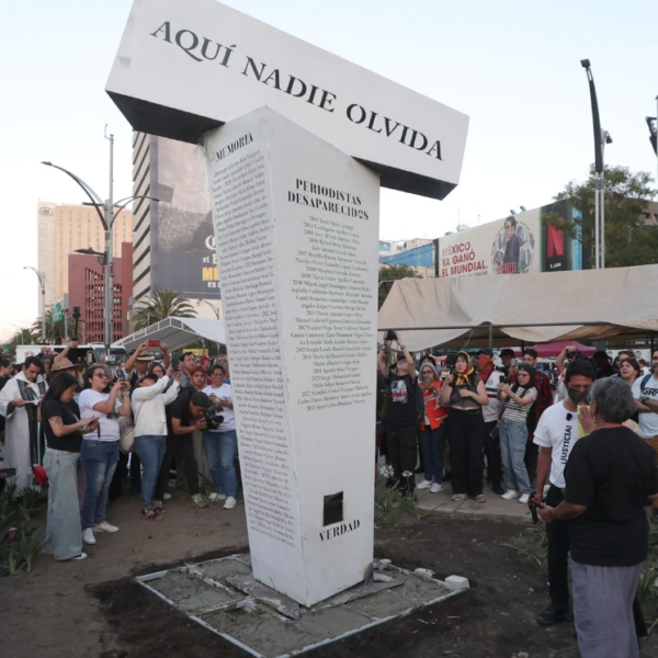 El antimonumento que recuerda a los periodistas asesinados y desaparecidos en México