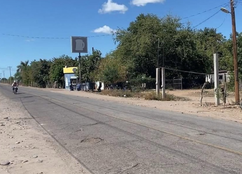 Inicia trabajos de reconstrucción de la peligrosa carretera Navojoa-Tesia