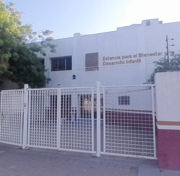 Sin aire acondicionado, personal de guardería en Navojoa trabaja bajo protesta