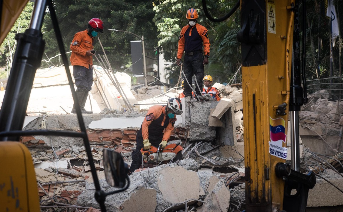 Sheinbaum: México envía rescatistas a Venezuela
