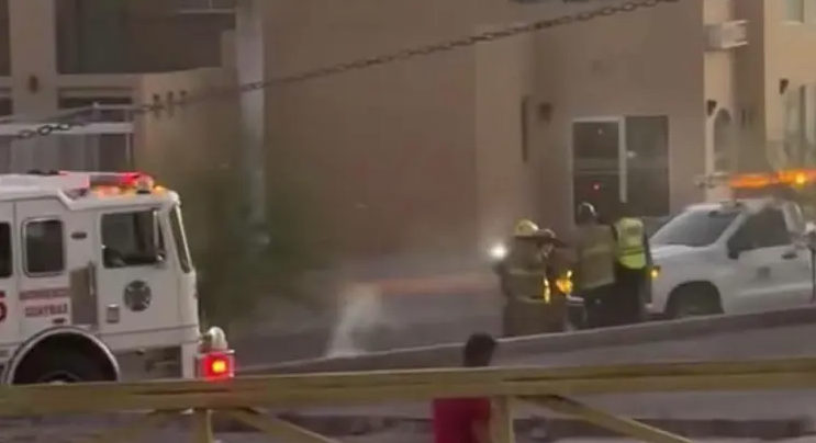 Incendio en registro subterráneo de CFE provoca corte de energía en Guaymas