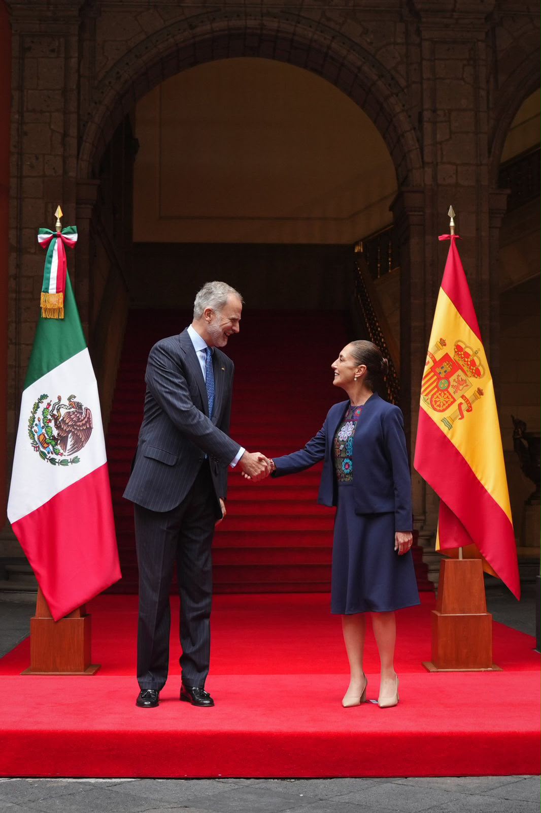Presidenta Claudia Sheinbaum recibe en Palacio Nacional al Rey Felipe VI