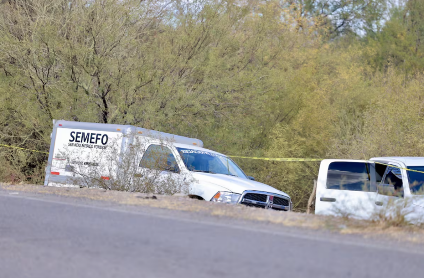 Mujer de 60 años muere por golpe de calor a un costado de la carretera 26 en Hermosillo