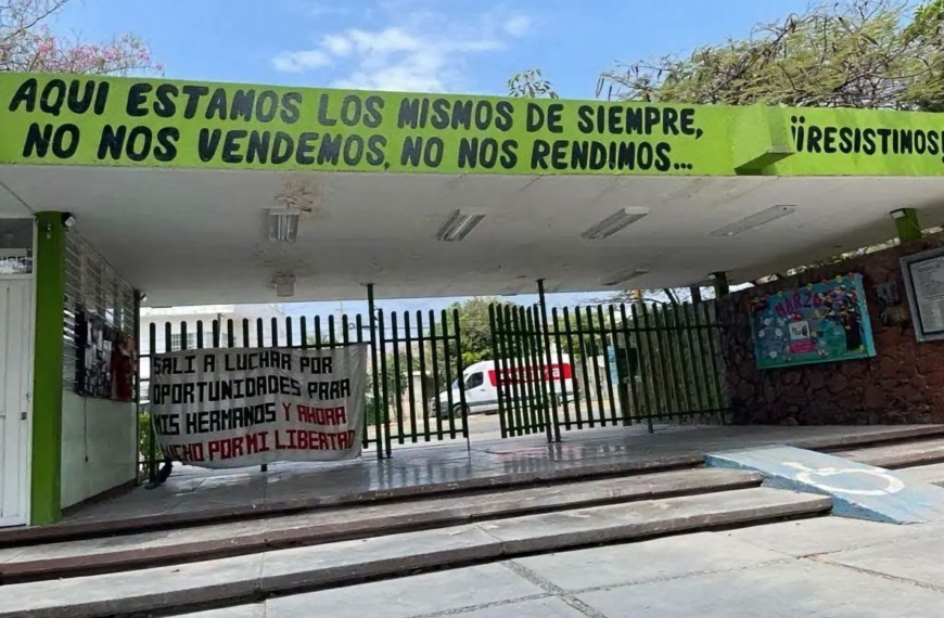 Chiapas: FGE investiga abusos contra 10 normalistas por lesiones y discriminación durante inducción