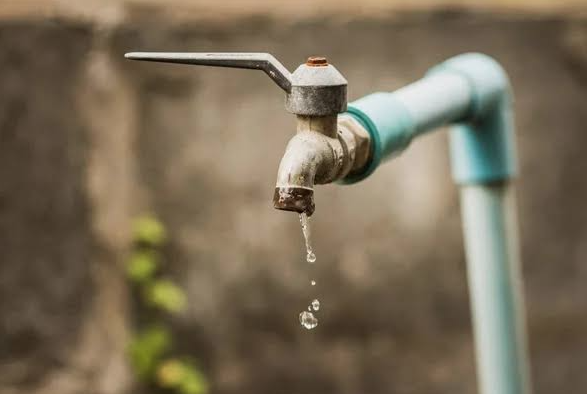 Corte de energía afecta suministro de agua en sectores del centro y norte de Ciudad Obregón